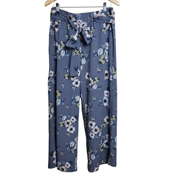 torrid Pants - Torrid Grey Floral Crepe Wide Leg Pants Size 1X